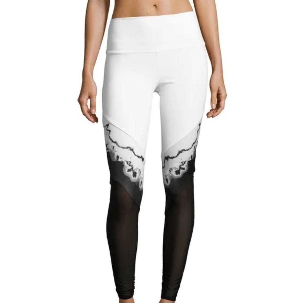 NEW W/O TAGS | ALO Yoga | Verse HighWaist Mesh | White/ Black Legging | Size XS - Picture 3 of 3